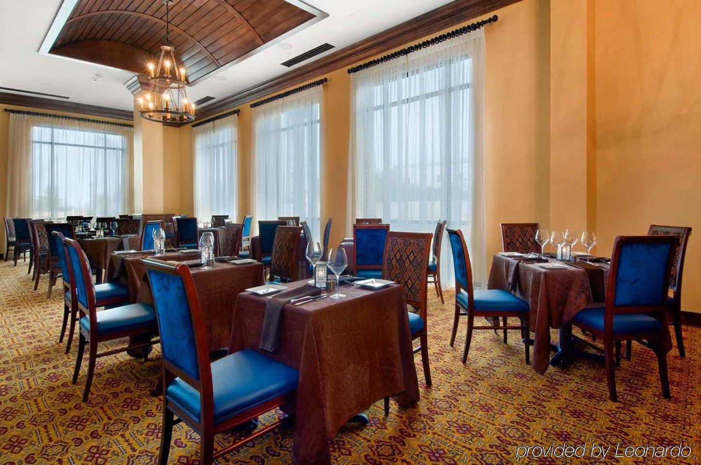 Hilton Phoenix Чандлер Ресторан фото