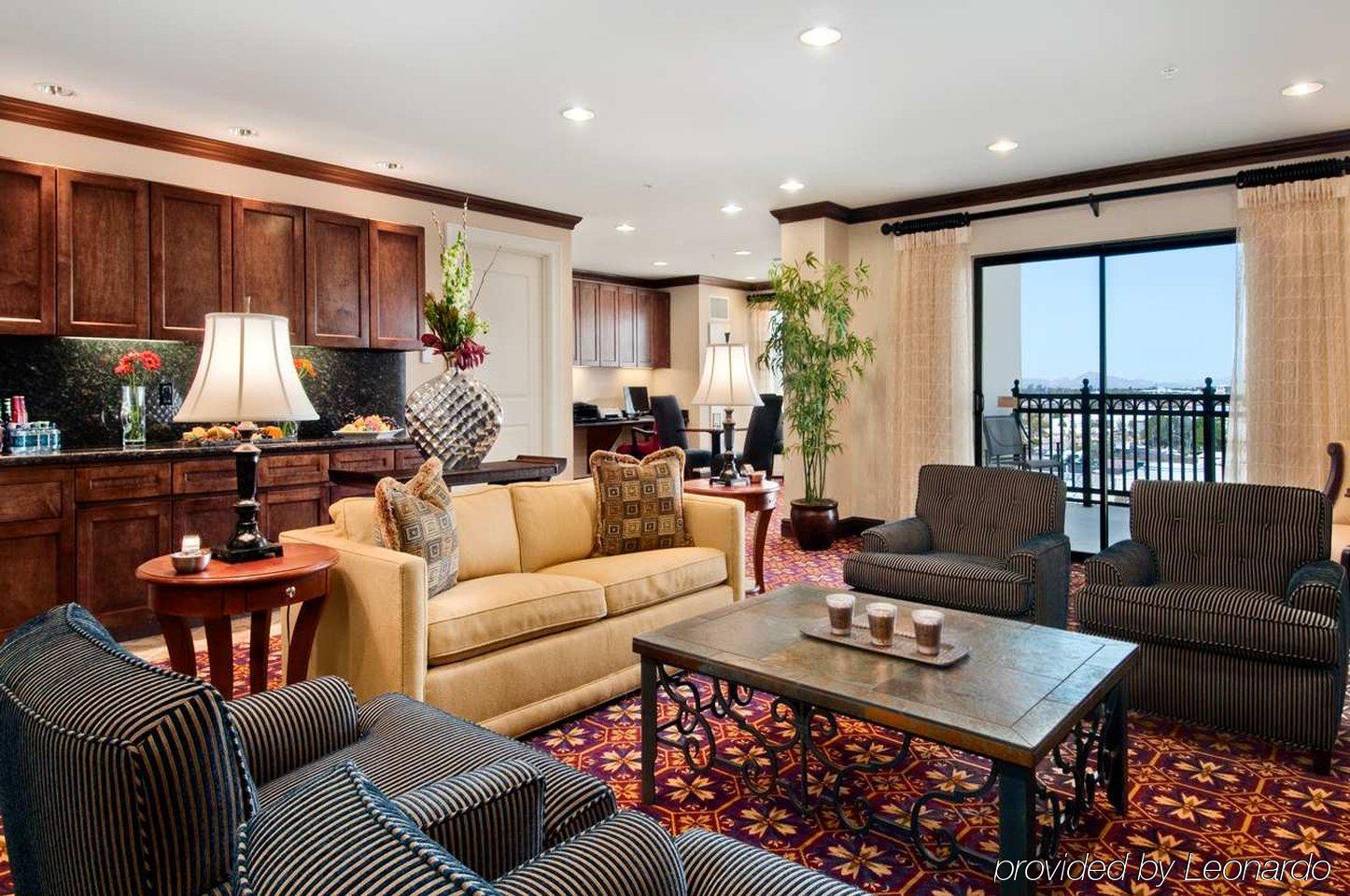 Hilton Phoenix Чандлер Номер фото